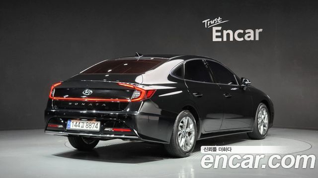 Hyundai Sonata 2022 — photo 2