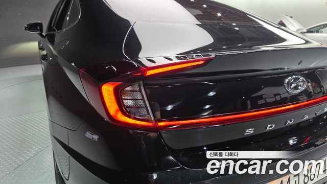 Hyundai Sonata 2022 — photo 9