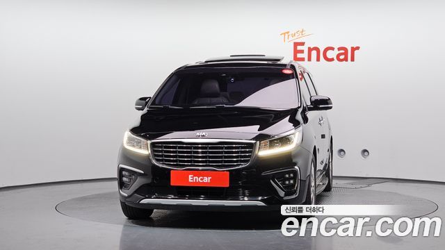 Kia Canival 2019 — photo 3