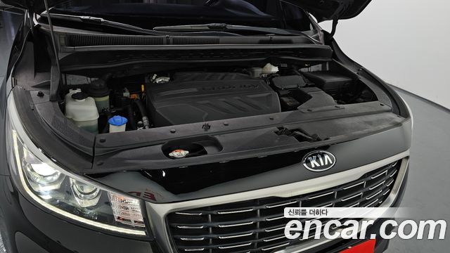 Kia Canival 2019 — photo 6