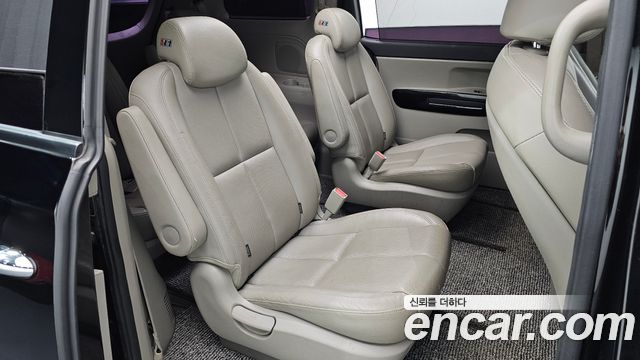 Kia Canival 2019 — photo 18