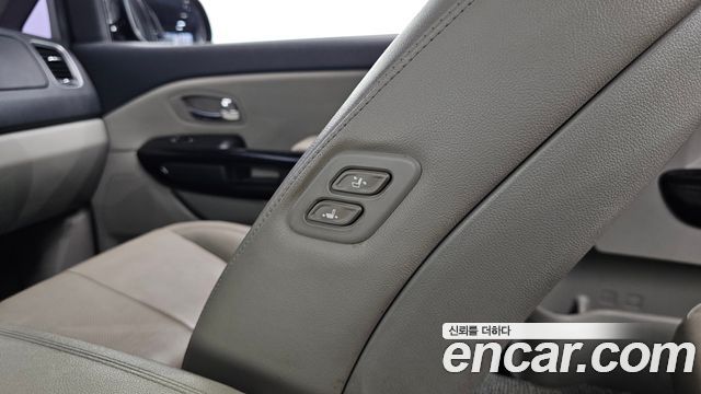Kia Canival 2019 — photo 23