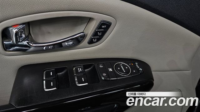 Kia Canival 2019 — photo 24