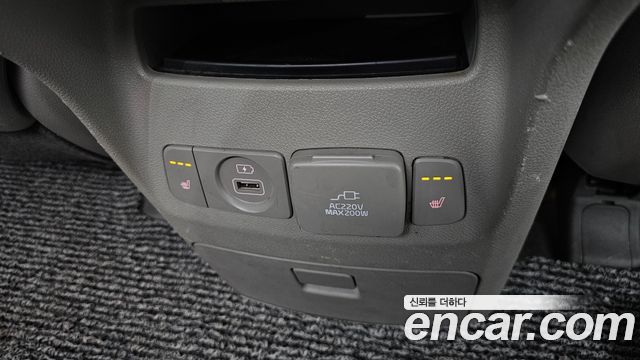 Kia Canival 2019 — photo 25
