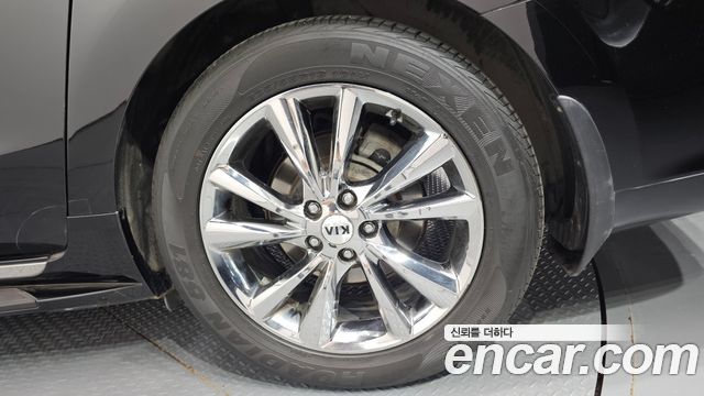 Kia Canival 2019 — photo 7