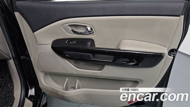Kia Canival 2019 — photo 15