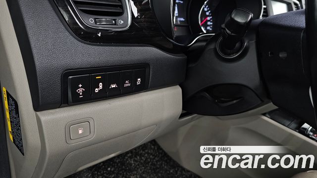 Kia Canival 2019 — photo 27