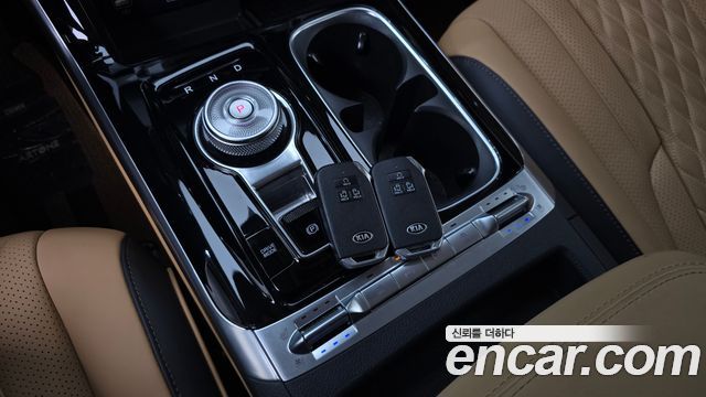 Kia Canival 2021 — photo 12