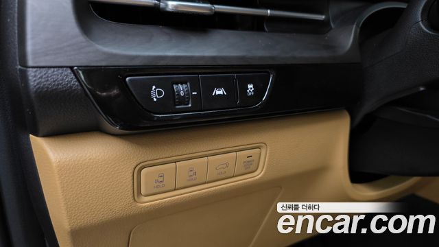 Kia Canival 2021 — photo 25