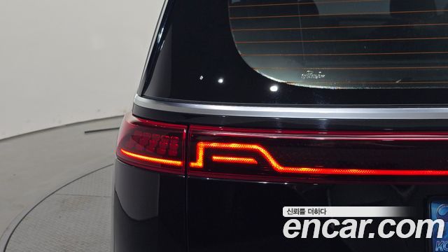 Kia Canival 2021 — photo 9