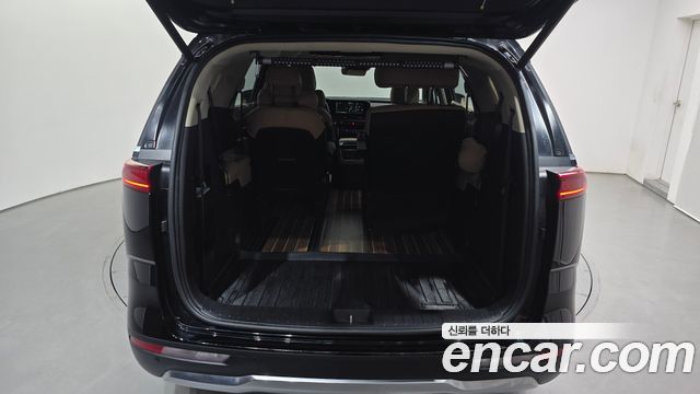 Kia Canival 2021 — photo 34
