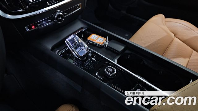Volvo S60 2024 — photo 9