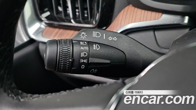 Volvo S60 2024 — photo 14
