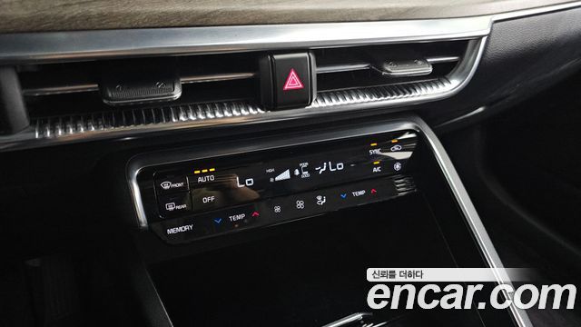 Kia K5 2020 — photo 17