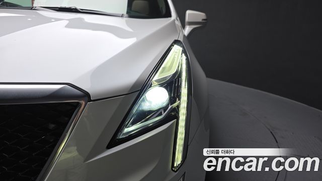 Cadillac XT5 2022 — photo 8