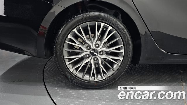 Kia K3 2024 — photo 5