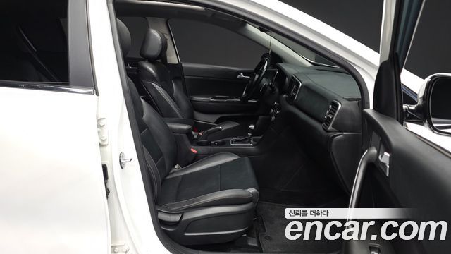 Kia Sportage 2016 — photo 17