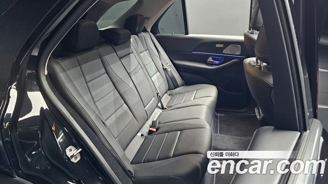 Mercedes-Benz GLE-Class 2025 — photo 17