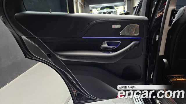 Mercedes-Benz GLE-Class 2025 — photo 15