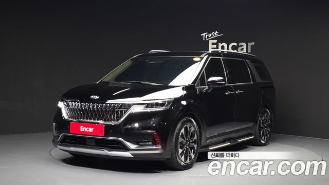 Kia Canival 2021 — photo 1