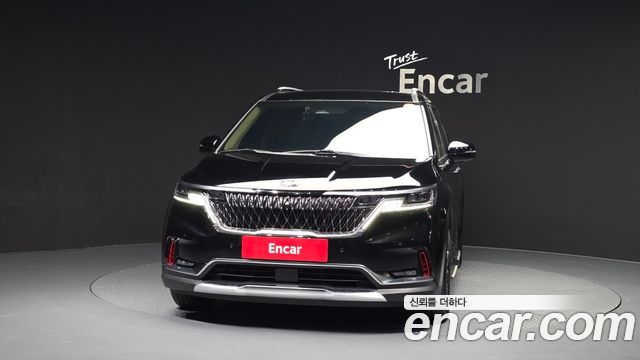 Kia Canival 2021 — photo 3