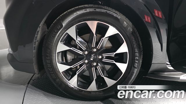 Kia Canival 2021 — photo 5