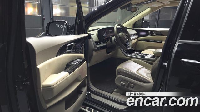 Kia Canival 2021 — photo 10