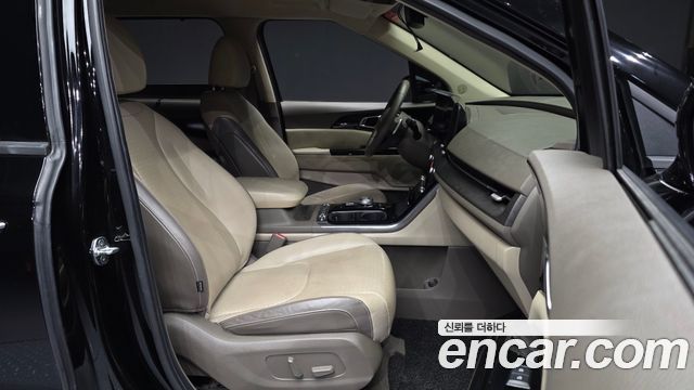 Kia Canival 2021 — photo 11