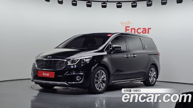 Kia Canival 2018 — photo 1