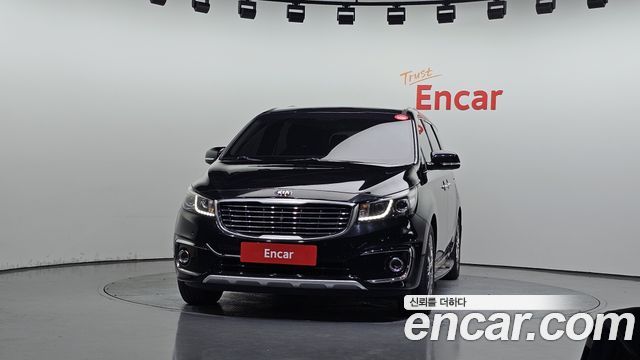 Kia Canival 2018 — photo 3