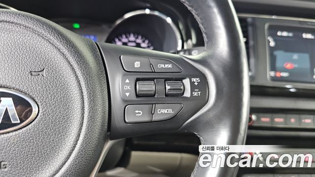 Kia Canival 2018 — photo 22