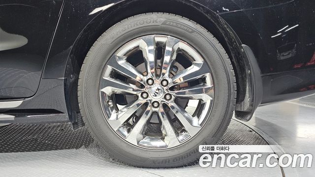 Kia Canival 2018 — photo 7