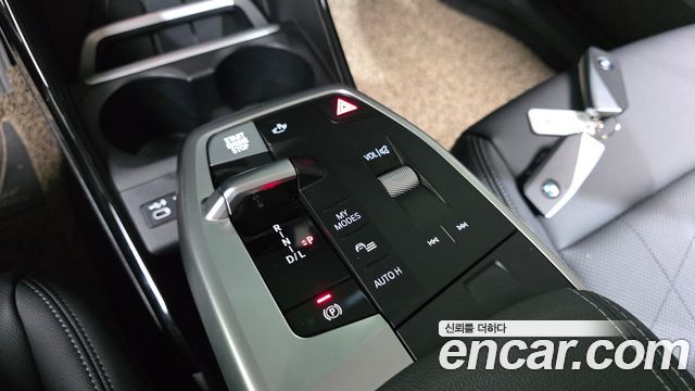 BMW 2-Series 2023 — photo 12