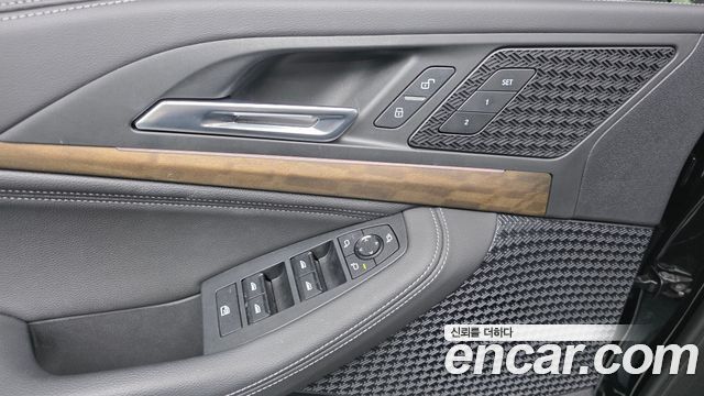 BMW 2-Series 2023 — photo 18