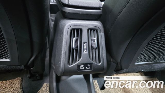 BMW 2-Series 2023 — photo 33