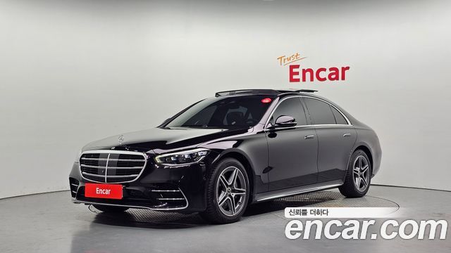 Mercedes-Benz S-Class 2023 — photo 1
