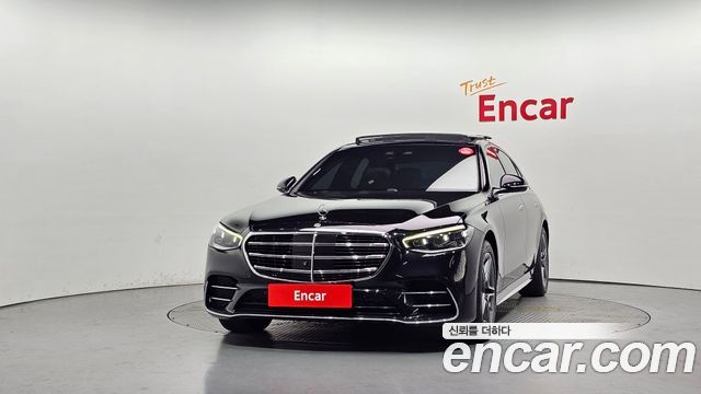 Mercedes-Benz S-Class 2023 — photo 3