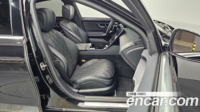 Mercedes-Benz S-Class 2023 — photo 13
