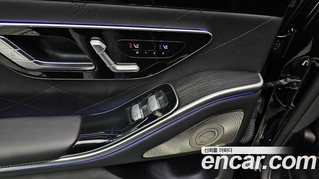 Mercedes-Benz S-Class 2023 — photo 29