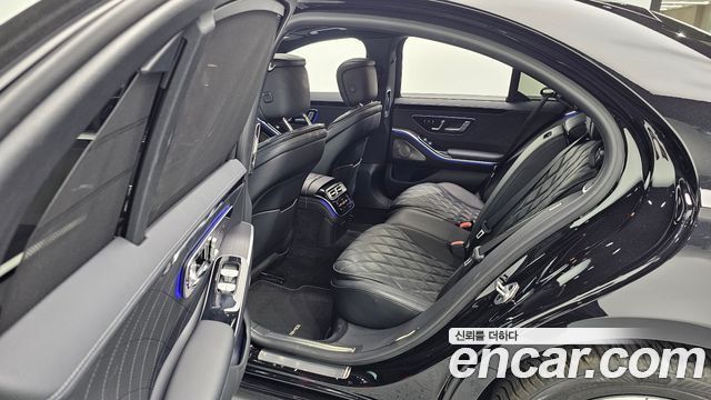 Mercedes-Benz S-Class 2023 — photo 31