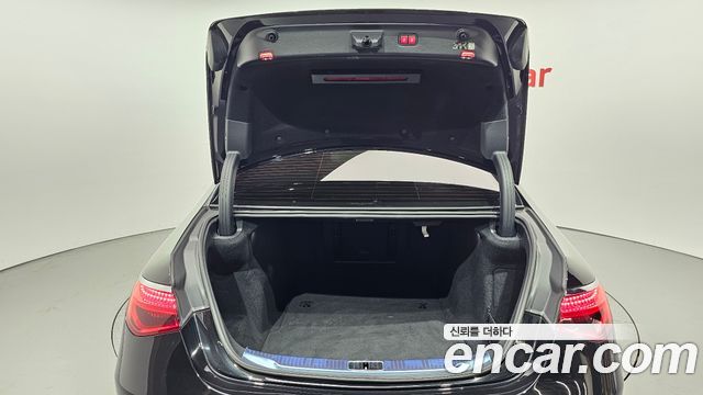 Mercedes-Benz S-Class 2023 — photo 33