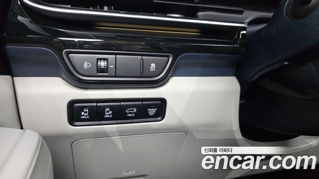 Kia Canival 2025 — photo 24
