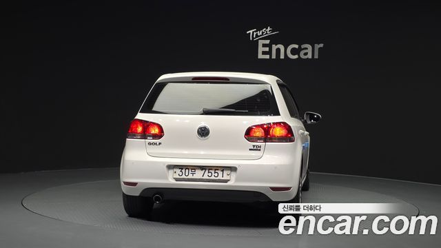 Volkswagen Golf 2012 — photo 4