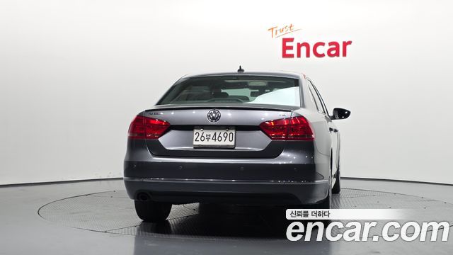Volkswagen Passat 2015 — photo 4