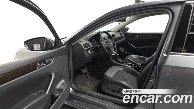 Volkswagen Passat 2015 — photo 10