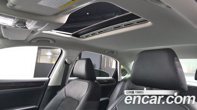 Volkswagen Passat 2015 — photo 19