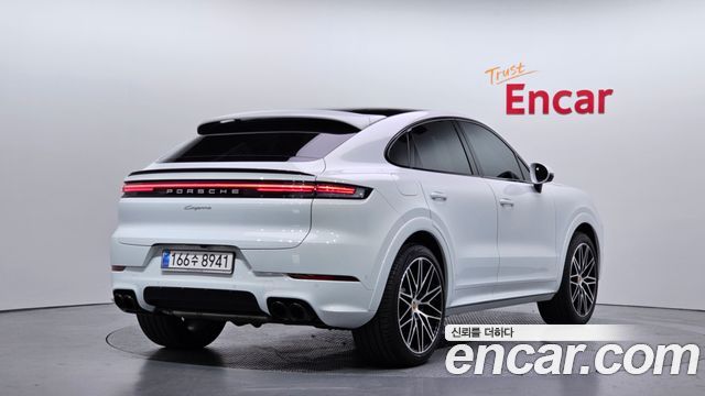Porsche Cayenne 2025 — photo 2