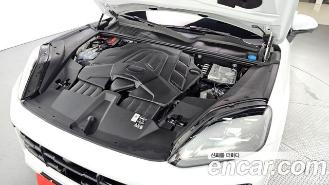 Porsche Cayenne 2025 — photo 6