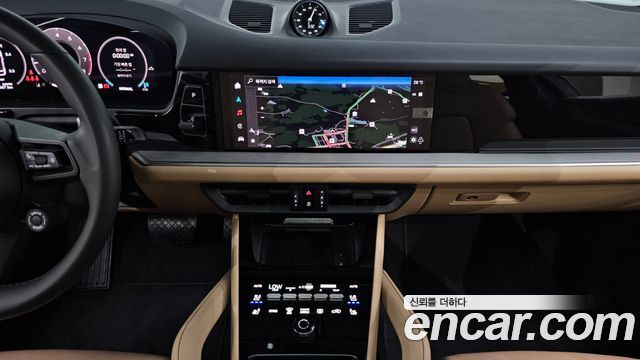 Porsche Cayenne 2025 — photo 25