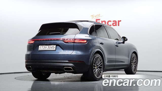 Porsche Cayenne 2020 — photo 2